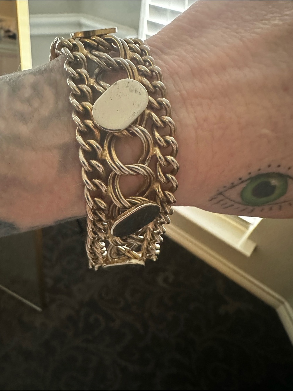 Gold-Tone Chunky Chain vintage Bracelet with Oval Accents